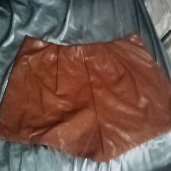 Nwot brown leather skort size 2x - Picture 2 of 3